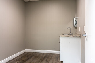 1113 Alta Ave, Upland, CA for lease Interior Photo- Image 2 of 6