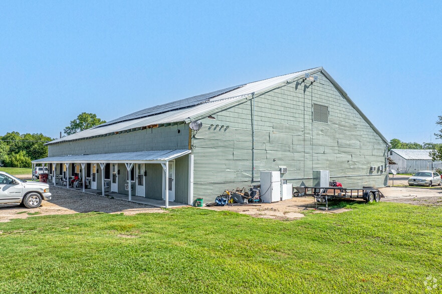 923 W Dallas Ave, Cooper, TX for sale - Building Photo - Image 3 of 21