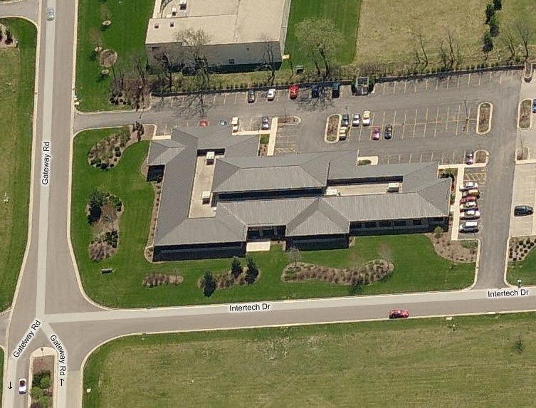 3415 Gateway Rd, Brookfield, WI for sale - Building Photo - Image 1 of 1