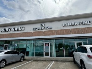 1816 Pearland Pky, Pearland, TX for lease Building Photo- Image 2 of 5