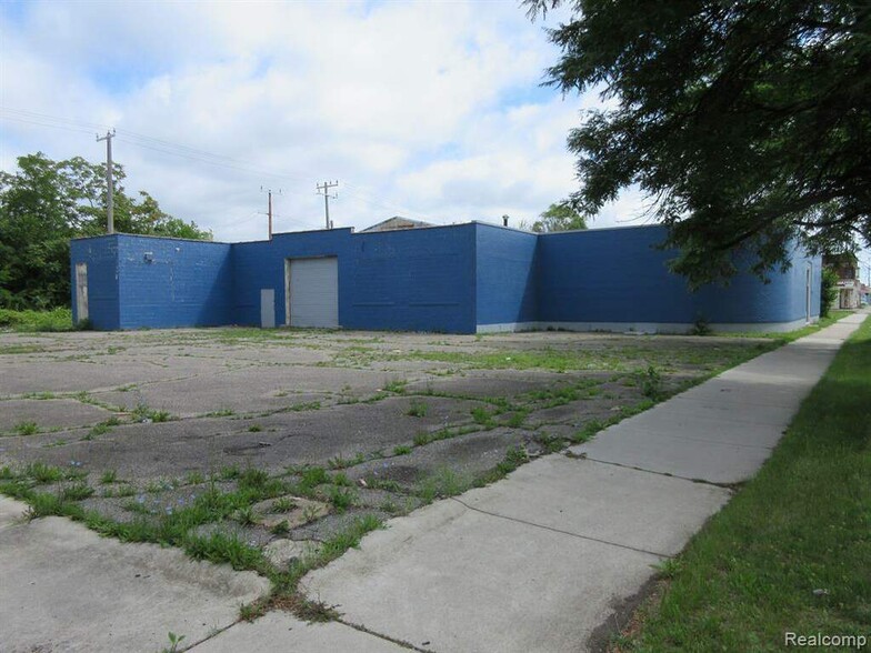 14201 E Warren Ave, Detroit, MI for sale - Building Photo - Image 2 of 4