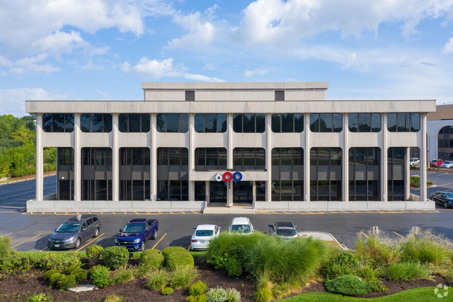 600 22nd St, Oak Brook, IL for lease - Building Photo - Image 2 of 5