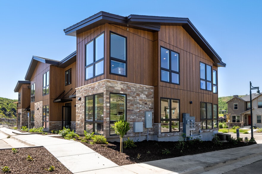 1076 W Wasatch Spring Rd, Hideout, UT for lease - Building Photo - Image 3 of 4