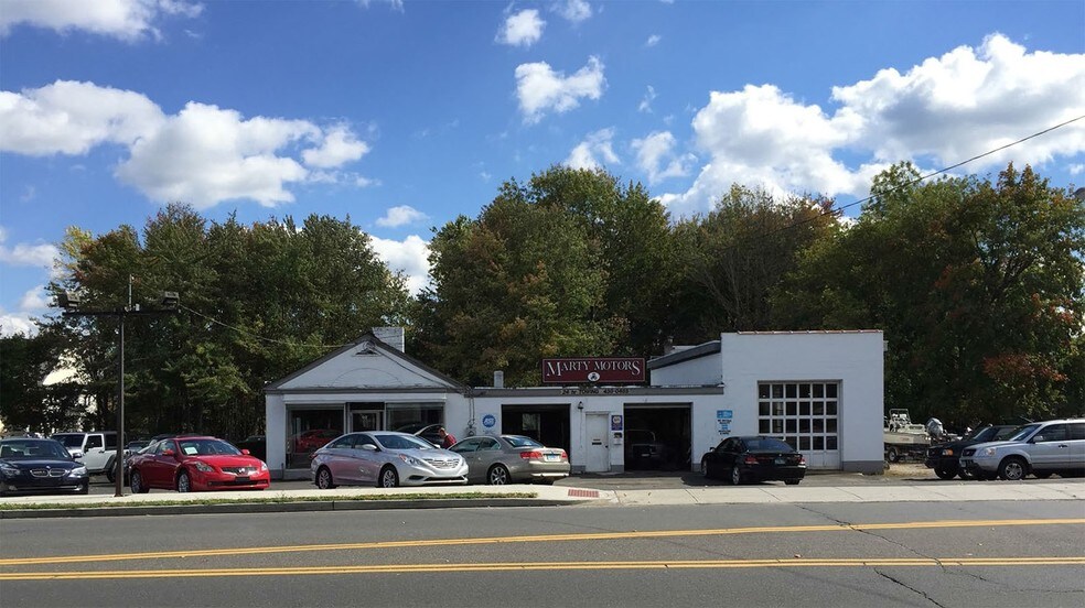 92 Danbury Rd, Ridgefield, CT for sale - Building Photo - Image 1 of 1