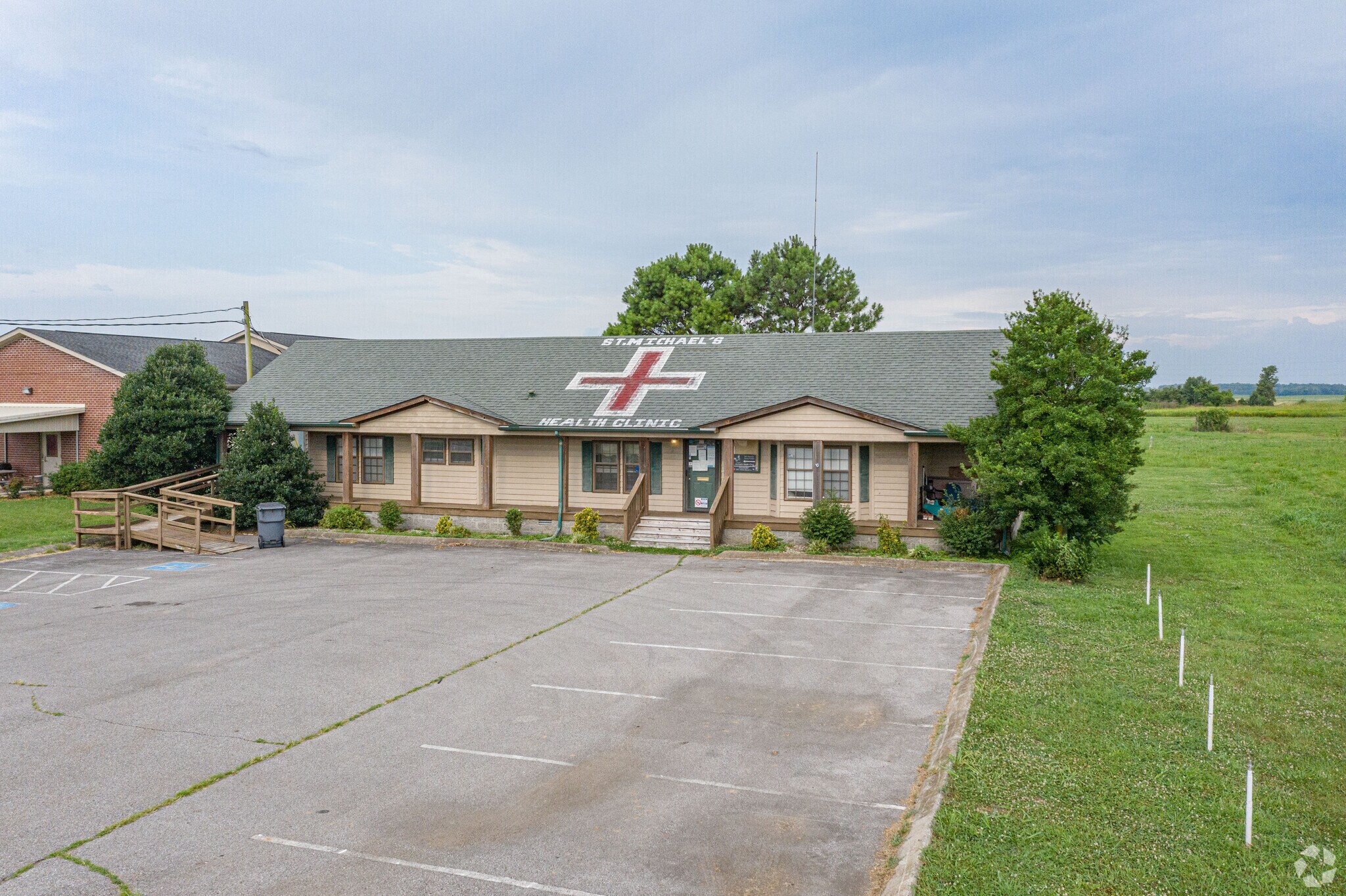 2801 Walter Garrett Ln, Oak Grove, KY for sale Primary Photo- Image 1 of 5