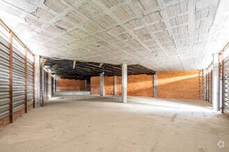 Avenida del Leguario, 49, Parla, Madrid for lease Interior Photo- Image 2 of 6