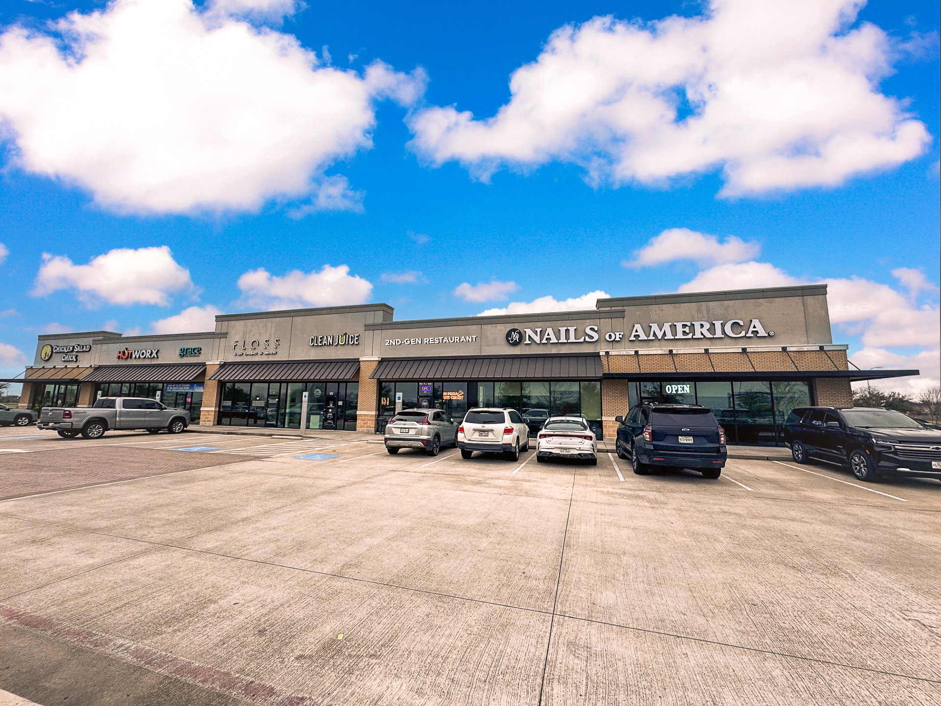 2110 Pearland Pky, Pearland, TX for lease Building Photo- Image 1 of 6