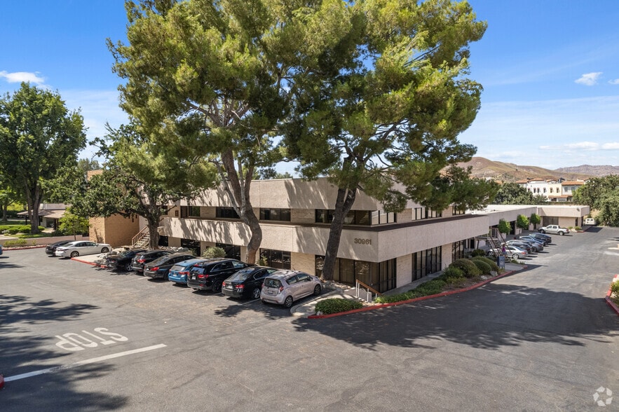 30941 Agoura Rd, Westlake Village, CA for lease - Building Photo - Image 3 of 34