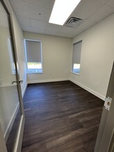 123 S Lynnhaven Rd, Virginia Beach, VA for lease Interior Photo- Image 2 of 4