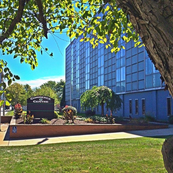 1001-1003 Broad St, Johnstown, PA for sale - Primary Photo - Image 1 of 32