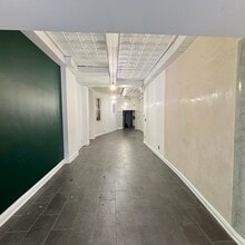 23-28 Steinway st, Queens, NY for lease Interior Photo- Image 1 of 5