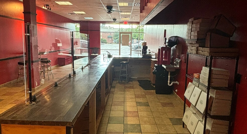 1090 Virginia Center Pky, Glen Allen, VA for lease - Building Photo - Image 2 of 7