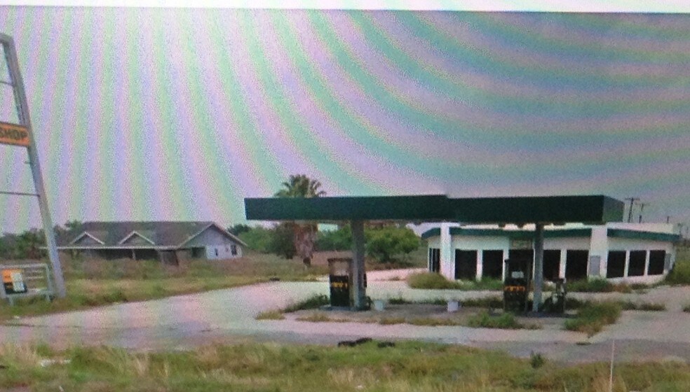 6815 Highway 281, Encino, TX for sale - Building Photo - Image 1 of 1