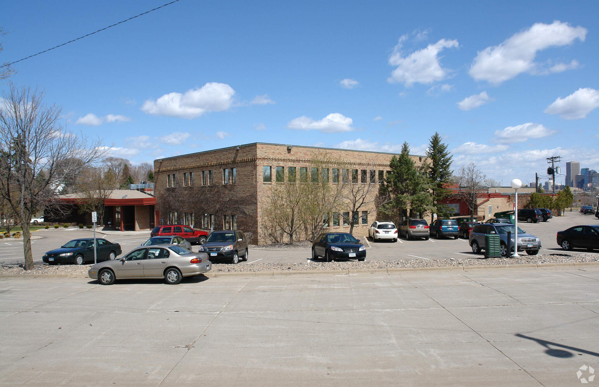 2501 Wayzata Blvd, Minneapolis, MN for sale Building Photo- Image 1 of 5