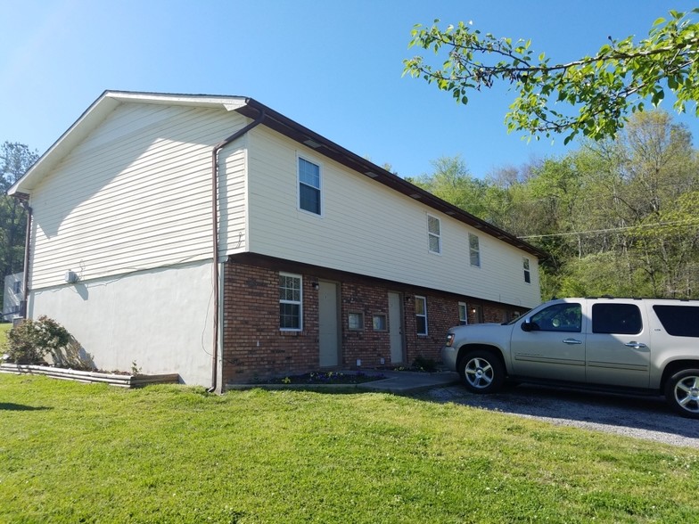 593 Scott Ave, Etowah, TN for sale - Building Photo - Image 1 of 1