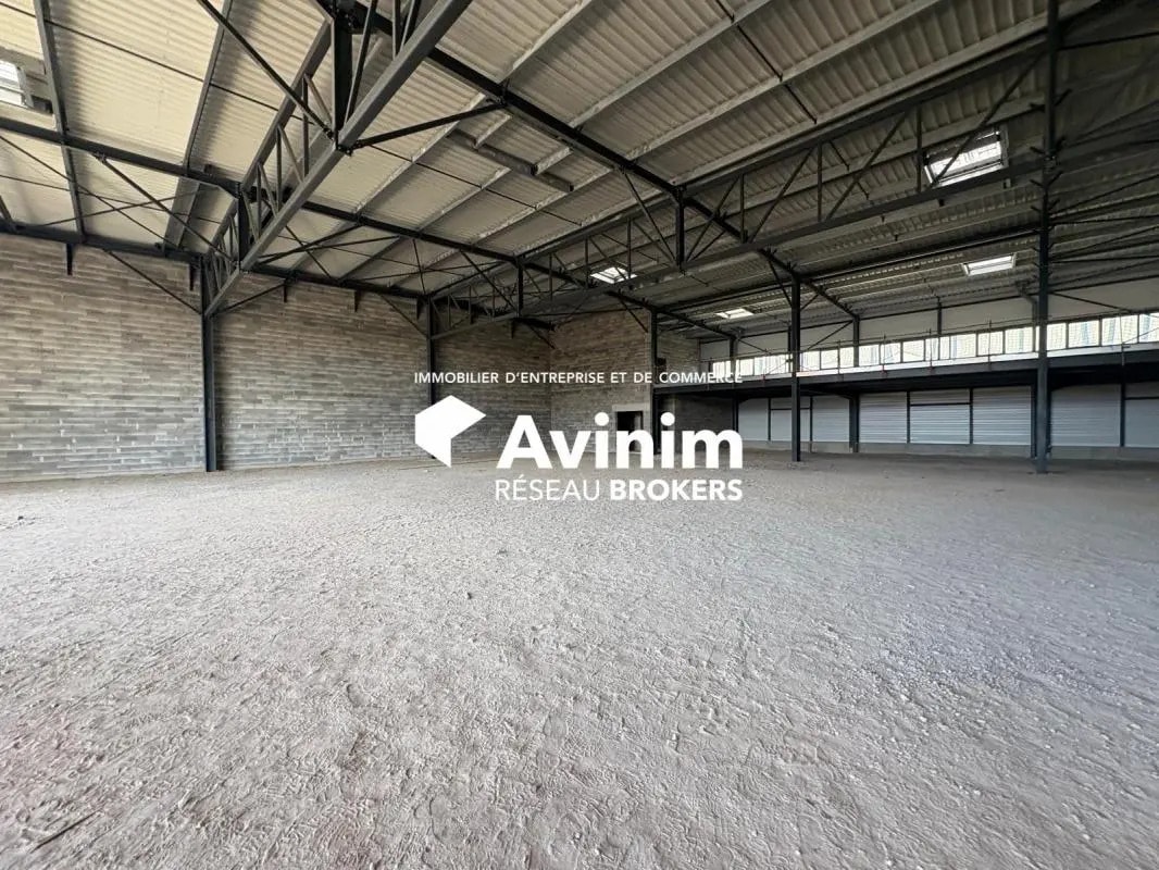 Retail in CLERMONT-L'HERAULT for lease Interior Photo- Image 1 of 2