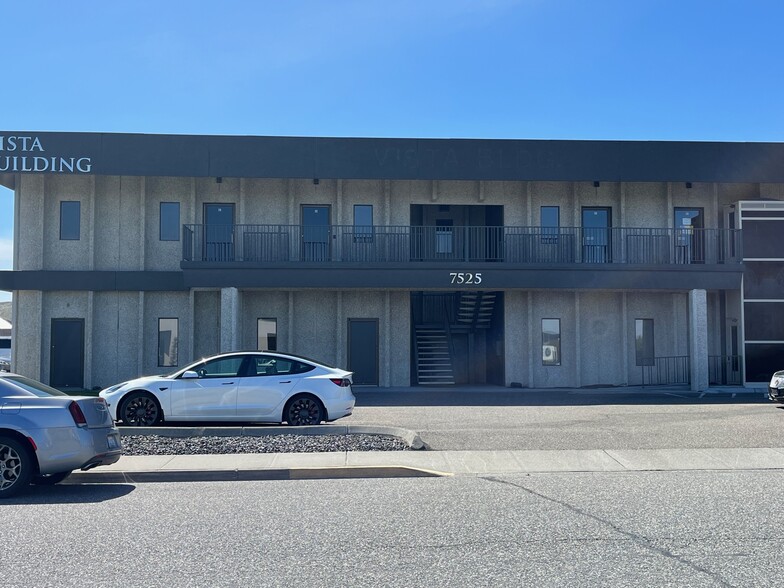 7525 W Deschutes Pl, Kennewick, WA for lease - Building Photo - Image 1 of 12