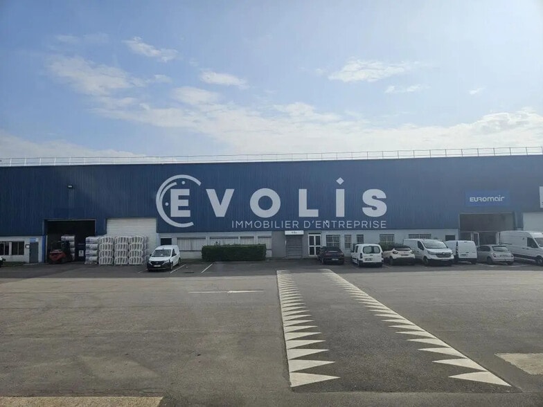 12-14 Avenue Francois Sommer, Antony for lease - Building Photo - Image 2 of 19