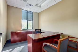 5900 N Port Washington Rd, Glendale, WI for lease Interior Photo- Image 2 of 4