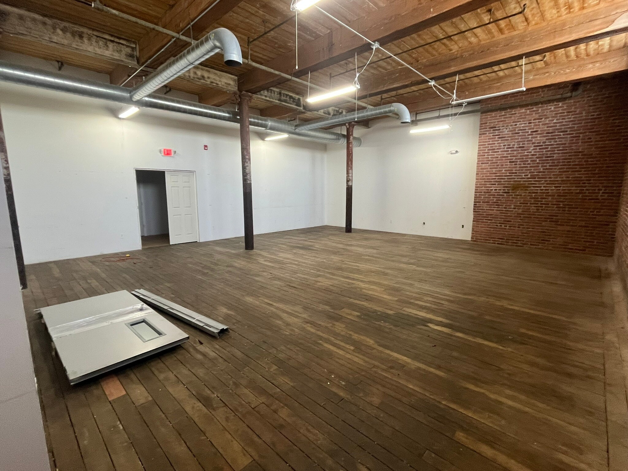 7 Oregon St, Fall River, MA for lease Interior Photo- Image 1 of 18