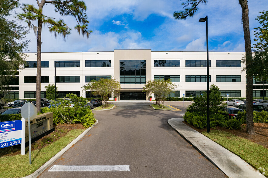 13008 N Telecom Pky, Tampa, FL for lease - Building Photo - Image 3 of 11