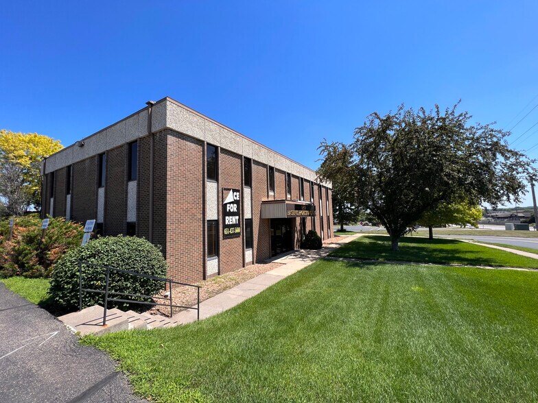 1250 N Frontage Rd, Hastings, MN for sale - Building Photo - Image 1 of 1