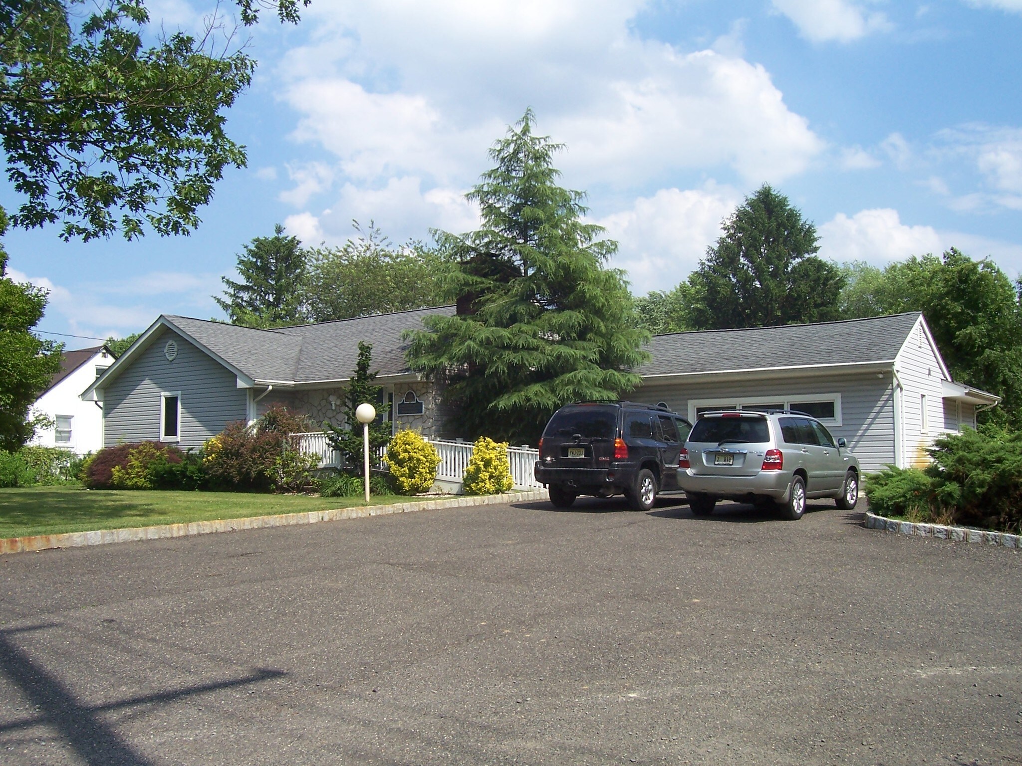 897 Route 130, East Windsor, NJ for sale Primary Photo- Image 1 of 1