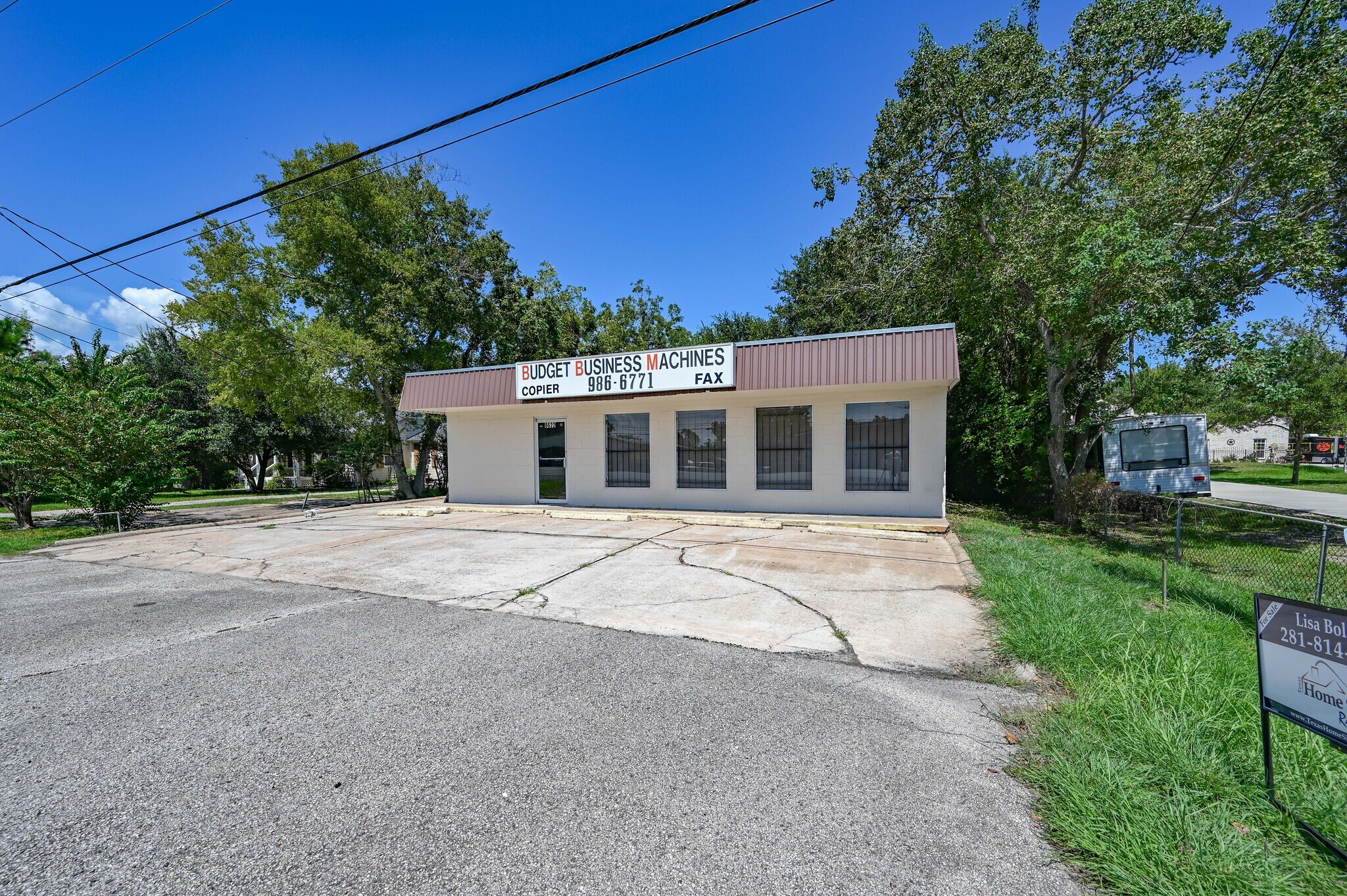 8622 Highway 6, Hitchcock, TX 77563 Office for Sale