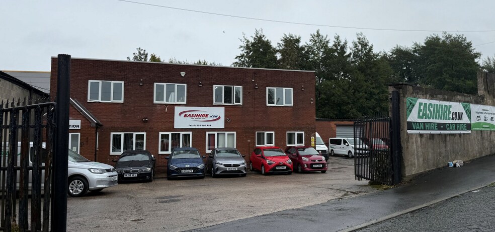 Highfield Rd, Blackburn for lease - Primary Photo - Image 1 of 1