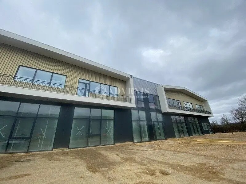 Flex in Villebon-sur-Yvette for sale Building Photo- Image 1 of 6