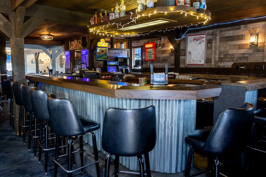 N4175 Alpine Ln, Pound, WI for sale - Building Photo - Image 3 of 22