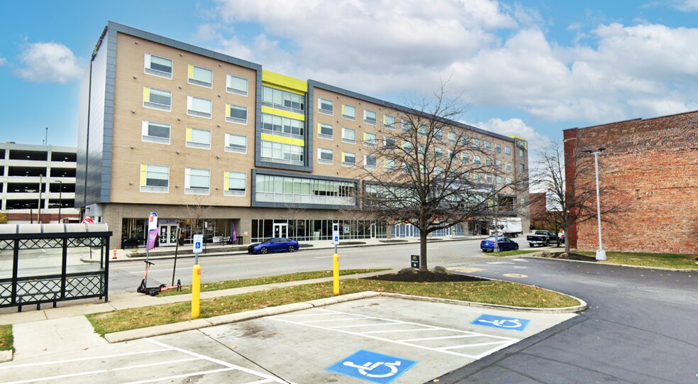 412 E Main St, Columbus, OH for lease - Building Photo - Image 2 of 4