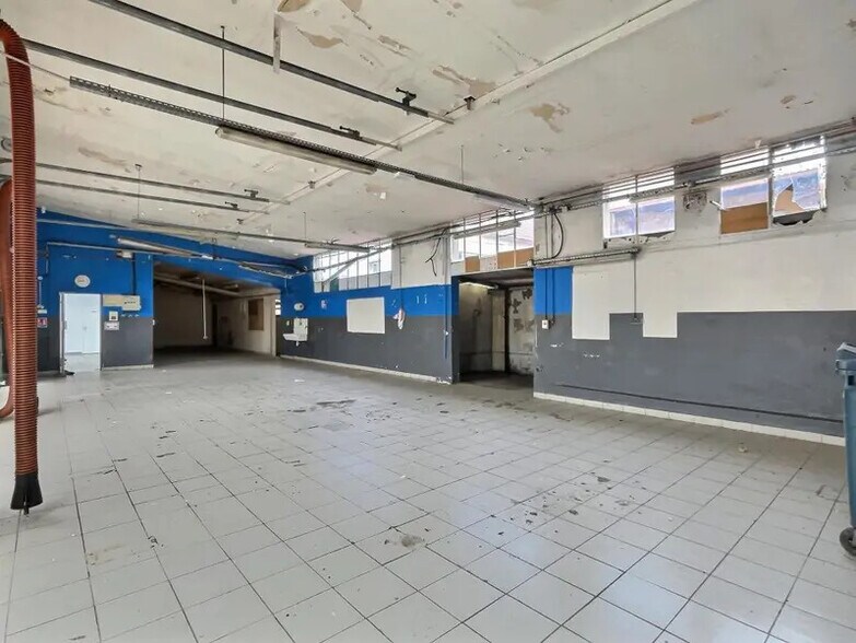 Retail in Forbach for lease - Interior Photo - Image 2 of 6