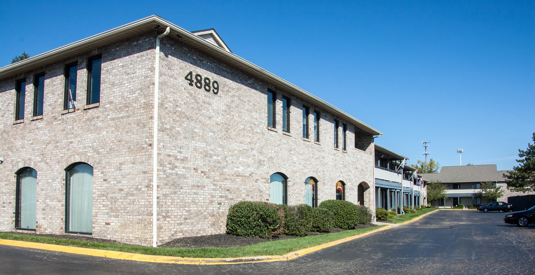 4889 Sinclair Rd, Columbus, OH 43229 Office for Lease