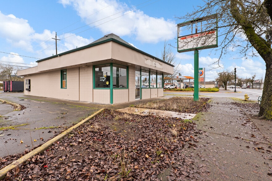 774 Main St, Springfield, OR for sale - Building Photo - Image 3 of 21