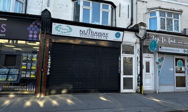 27 Chipstead Valley Rd, Coulsdon for sale Building Photo- Image 1 of 2