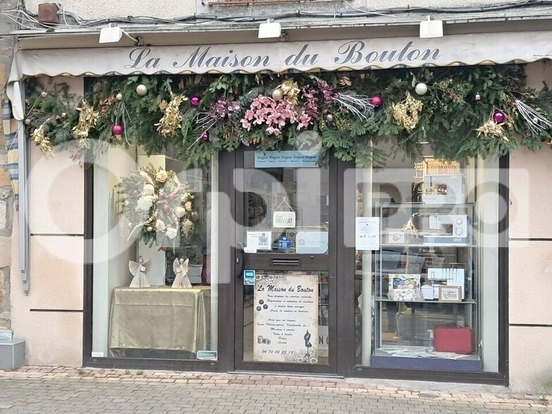 Retail in Montluçon for lease - Building Photo - Image 1 of 7