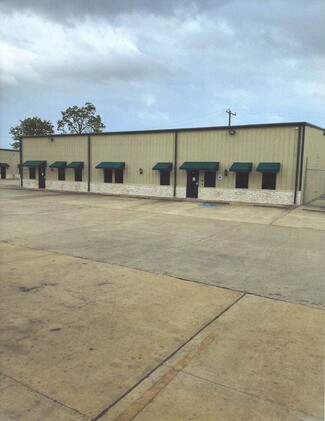 More details for 2418 N Frazier St, Conroe, TX - Flex for Lease