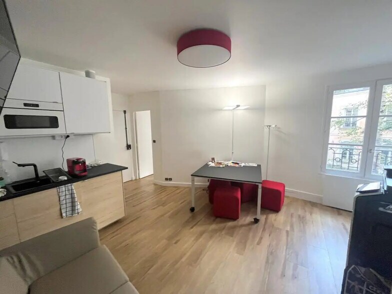 Office in Saint-Germain-en-Laye for lease - Building Photo - Image 3 of 8