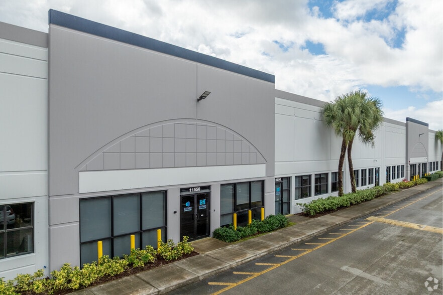 11500-11650 Interchange Cir N, Miramar, FL for lease - Building Photo - Image 2 of 2