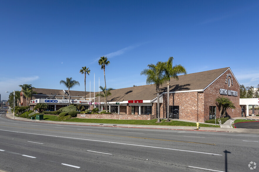 1400 Camino de la Reina, San Diego, CA for lease - Building Photo - Image 2 of 4