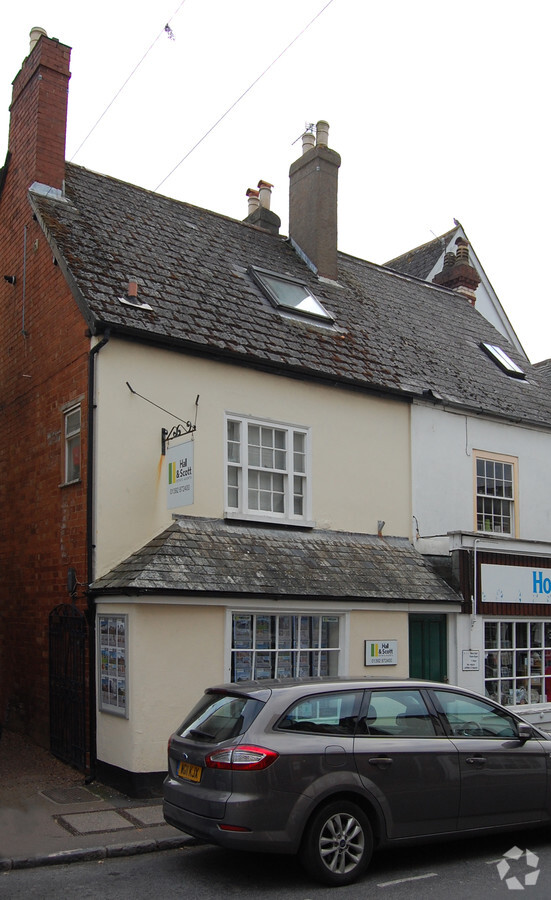 8 Fore St, Exeter, DEV EX3 0HF | LoopNet