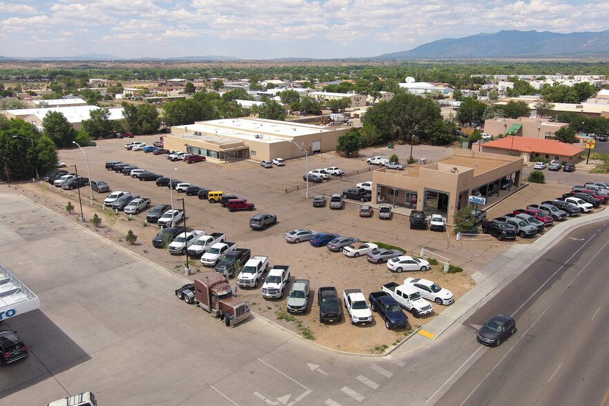 1040 Paseo Del Pueblo Sur, Taos, NM for sale - Primary Photo - Image 1 of 12