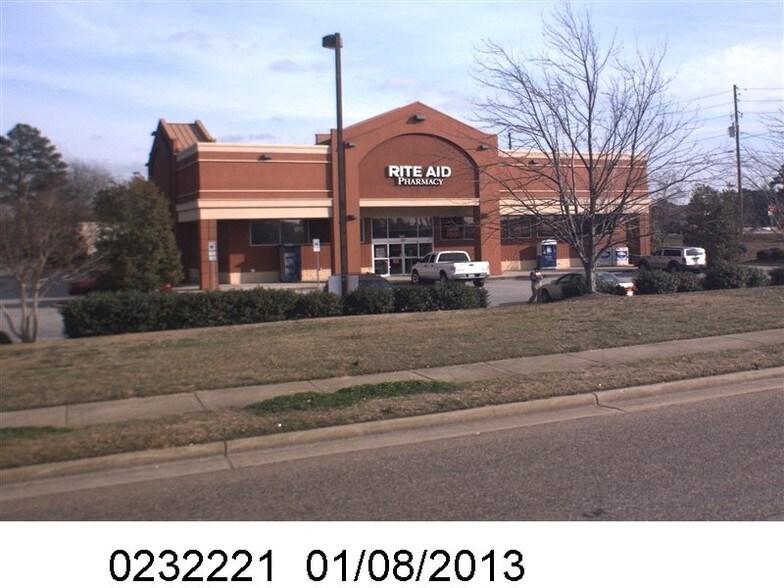 2711 Jones Franklin Rd, Cary, NC for sale - Building Photo - Image 1 of 1