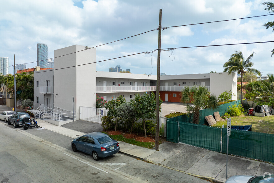 750 SW 2nd St, Miami, FL for sale - Primary Photo - Image 1 of 59