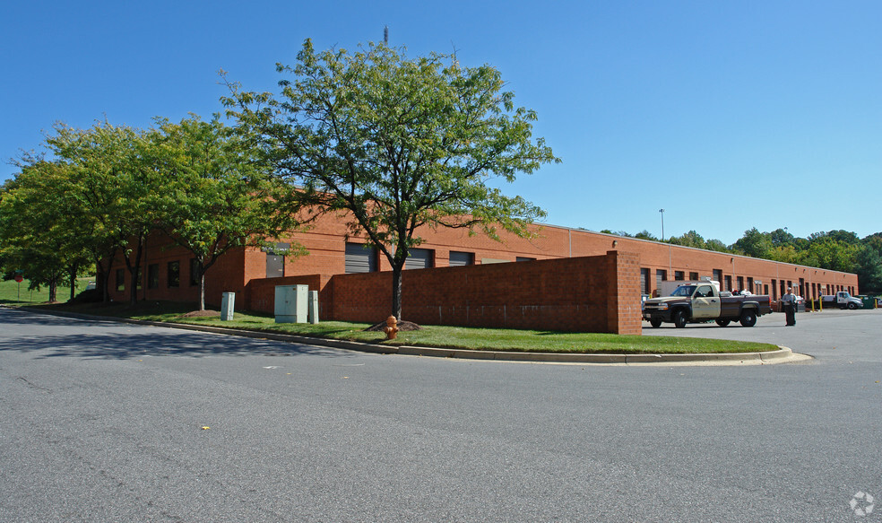 1500 Caton Center Dr, Arbutus, MD for lease - Building Photo - Image 1 of 45