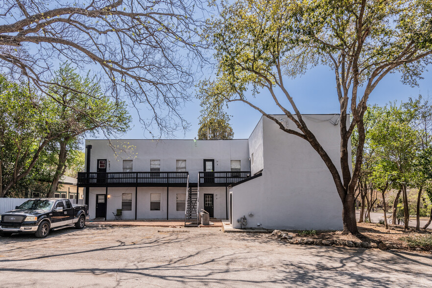 701 E Woodlawn Ave, San Antonio, TX for sale - Primary Photo - Image 1 of 43