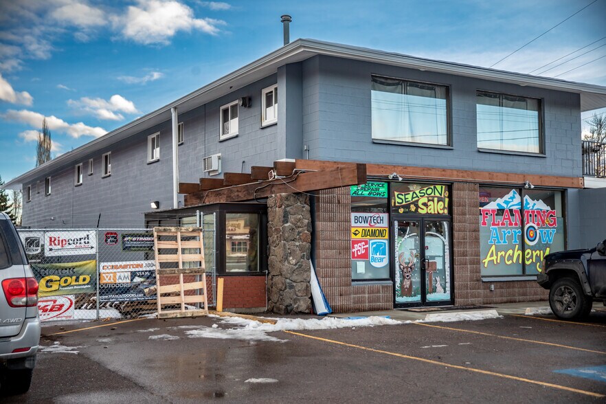 1282 US Highway 2 E, Kalispell, MT for sale - Primary Photo - Image 1 of 1