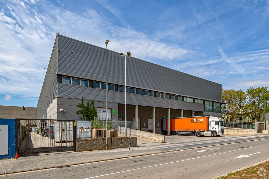 Industrial in Sant Boi de Llobregat, Barcelona for lease - Building Photo - Image 2 of 6