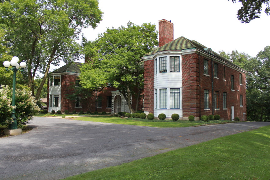 2619 W Heading Ave, West Peoria, IL for lease - Building Photo - Image 1 of 18